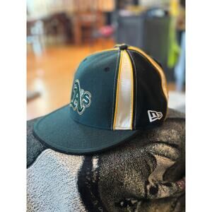 New Era Genuine Merchandise Oakland Athletics Ball Cap 7 1/4 57.7cm
